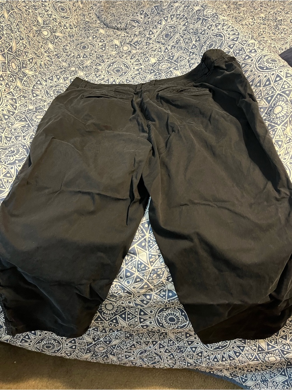 2 pair bundle 1 blue and 1 black pair capri pants